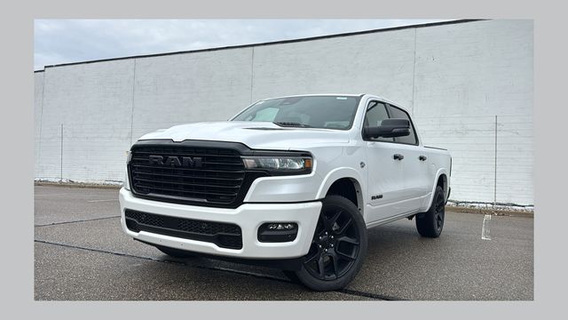 Ivory White Tri-Coat Pearlcoat 2026 RAM 1500 Laramie Crew Cab 4WD Pickup Truck Four-Wheel Drive 8-Speed Automatic