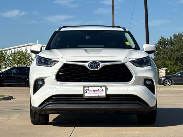 Used 2021 Toyota Highlander SUV