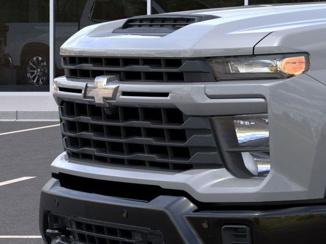 2025 Chevrolet Silverado 2500HD Custom 13