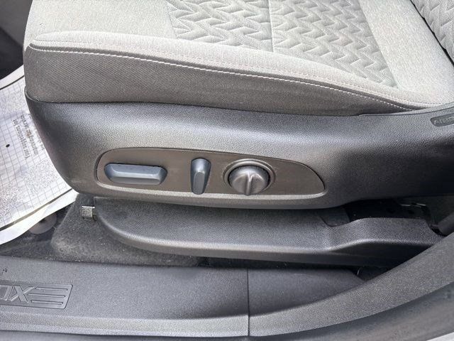 2023 Chevrolet Equinox LS photo