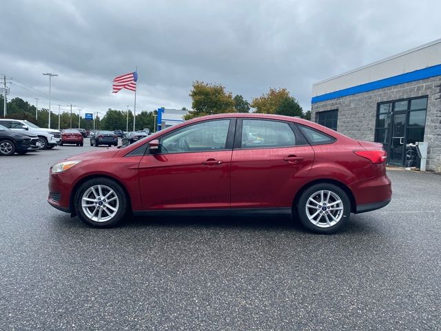 2015 Ford Focus SE 2