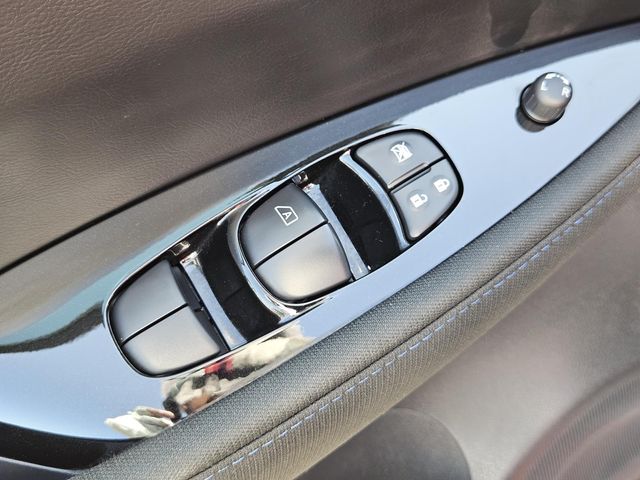 Used 2024 Nissan Leaf Hatchback