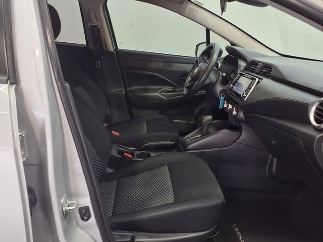 2023 Nissan Versa 1.6 S - 11