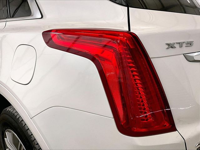 2018 Cadillac XT5 Luxury White at Carlisle Cadillac Buick GMC