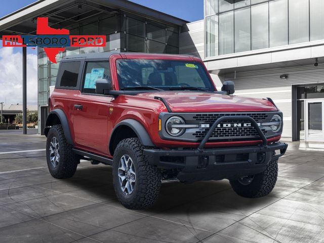 2024 Hot Pepper Red Metallic Tinted Clearcoat Ford Bronco Badlands 4X4 SUV