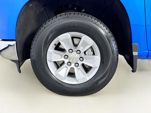 Used 2025 Blue Chevrolet LT image 31