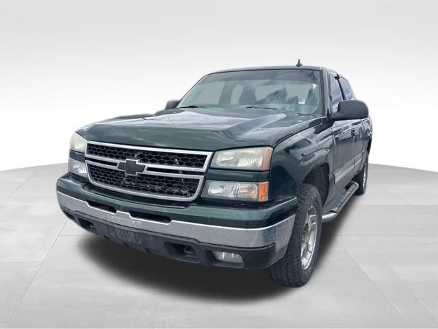 Dark Green Metallic 2006 Chevrolet Silverado 1500 Pickup Truck 4-Speed Automatic