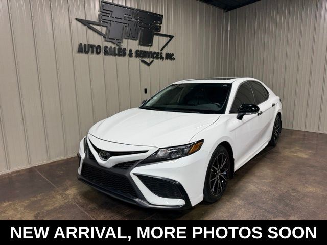 Ice 2023 Toyota Camry Sedan Front-Wheel Drive 8-Speed Automatic
