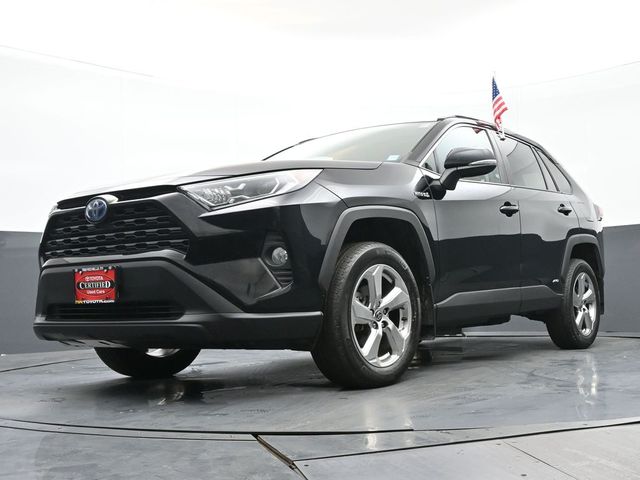 2021 Toyota RAV4 Hybrid XLE Premium 33