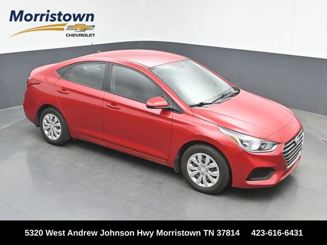 Pomegranate Red Metallic 2022 Hyundai Accent SE FWD Sedan Front-Wheel Drive Continuously Variable Transmission