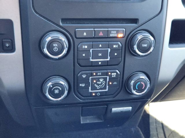 2014 Tuxedo Black Metallic Ford F-150 XLT 4X4 Truck