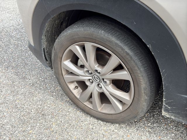 View vehicle photo 5