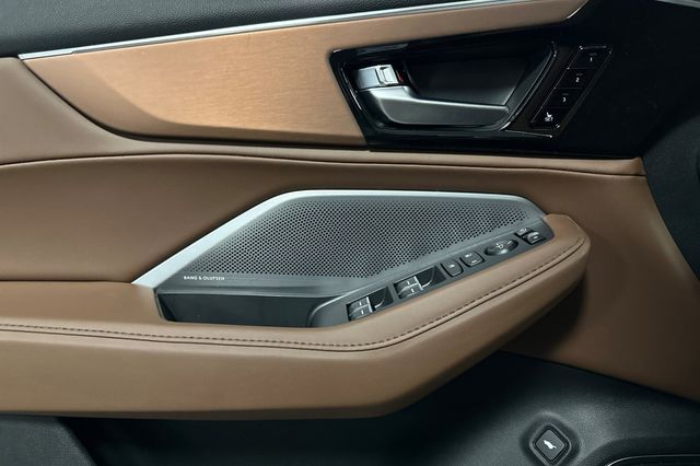 New 2026 Liquid Carbon Metallic Acura Technology Package image 8