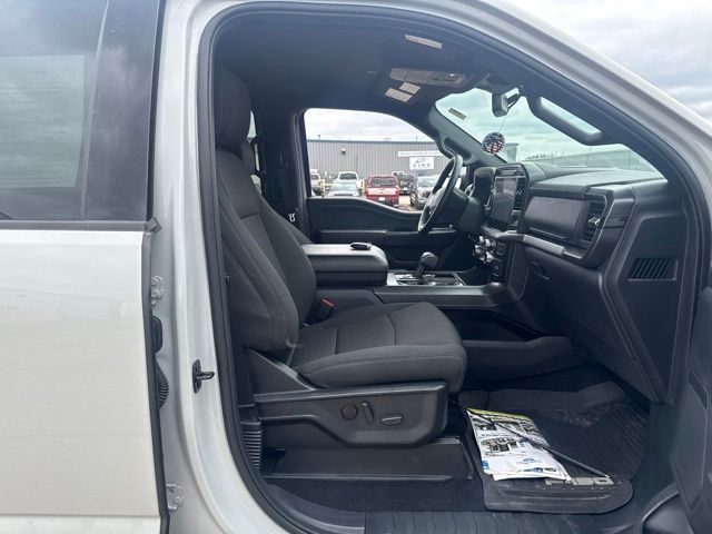 2024 White Ford F-150 XLT 4X4 Truck