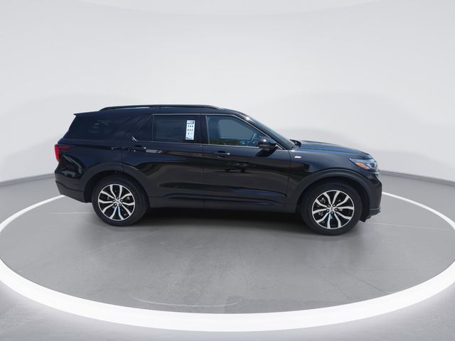 New 2026 Agate Black Metallic Ford ST-Line image 9