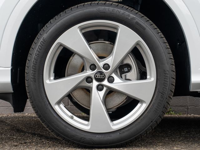 New 2026 White Audi 2.0T Premium Plus image 7