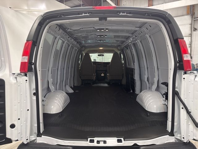 New 2026 Summit White Chevrolet Work Van image 6