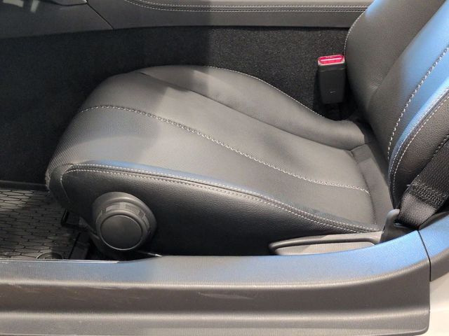 2025 Mazda MX-5 Miata Grand Touring - Photo 11
