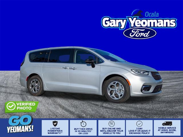 2024 Chrysler Pacifica Limited FWD