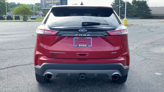 2022 Ford Edge Titanium 7