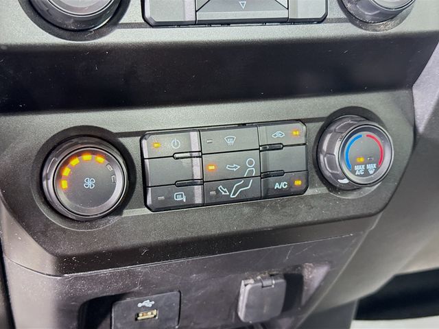2022 Ford F-350SD XL photo