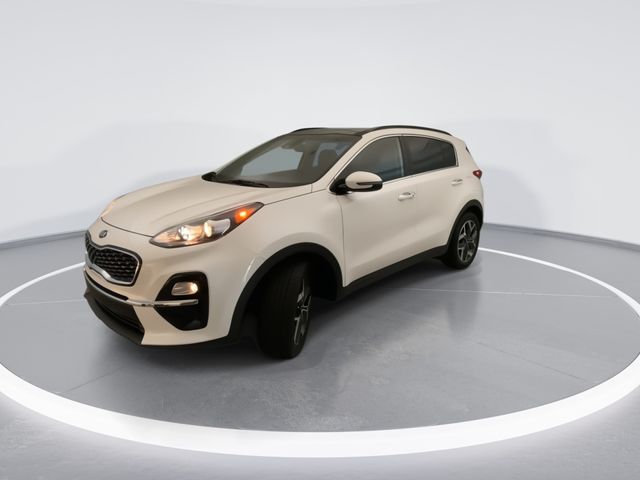 Used 2022 White Kia EX image 8