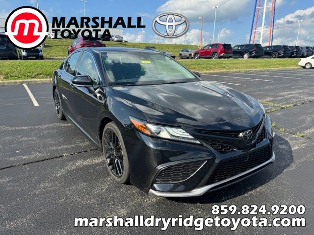 Midnight Black Metallic 2022 Toyota Camry Sedan Front-Wheel Drive 8-Speed Automatic