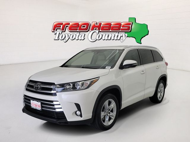White (Blizzard Pearl) 2018 Toyota Highlander SUV / Crossover Front-Wheel Drive 8-Speed Automatic