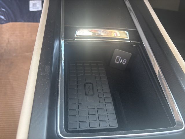 2026 White Metallic Lincoln Corsair Reserve AWD SUV