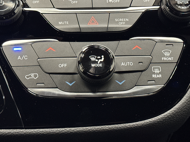 New 2026 Diamond Black Crystal Pearlcoat Chrysler Select image 20