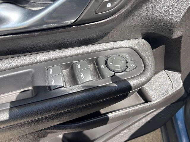 2024 GMC Terrain SLE photo
