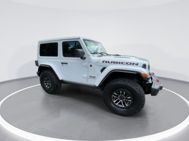 New 2025 Bright White Clear-Coat Exterior Paint Jeep Rubicon X image 2