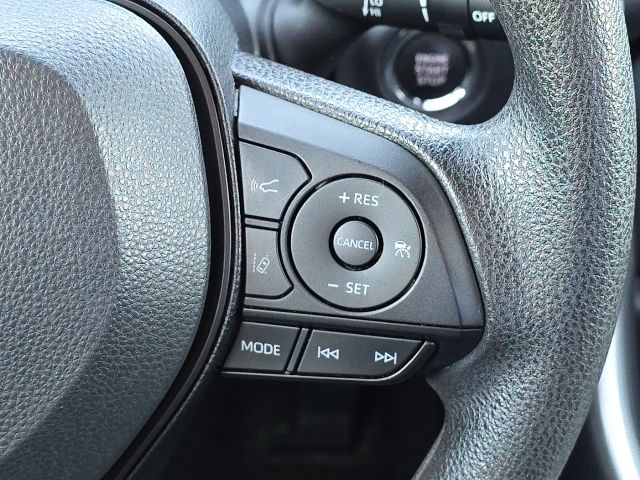 2023 Toyota RAV4 XLE:B02179