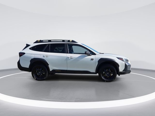 Used 2023 Crystal White Pearl Subaru Wilderness image 9