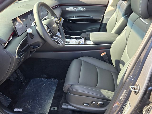 2027 Genesis Gv70