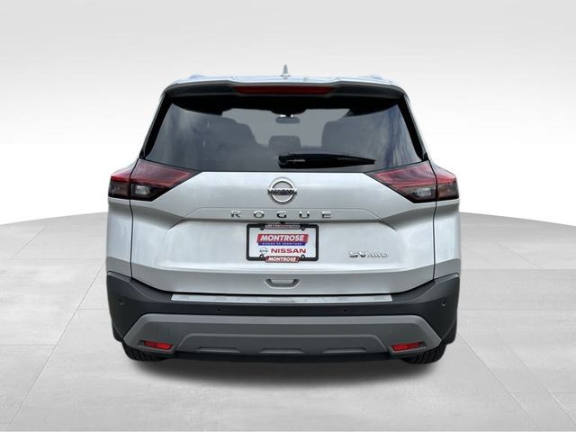 2021 Nissan Rogue SV 4