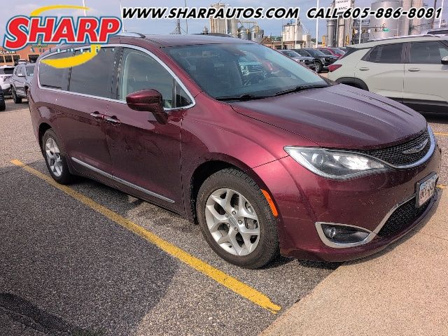 Velvet Red Pearlcoat 2020 Chrysler Pacifica Minivan Front-Wheel Drive 9-Speed Automatic