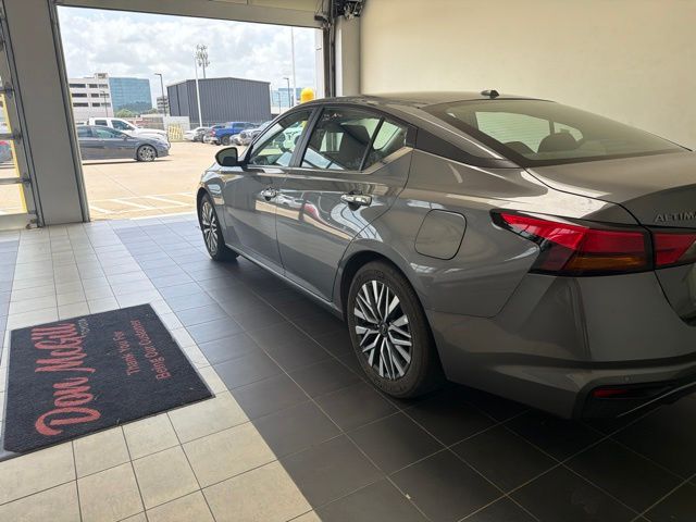 2025 Nissan Altima 2.5 SV Gray at Durrett Motor Company