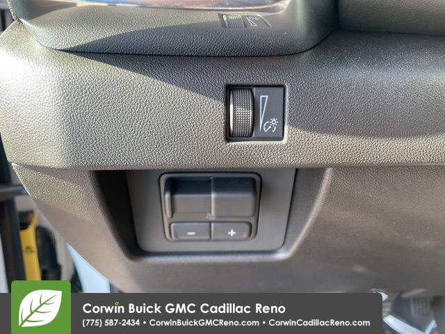 2024 GMC Canyon Elevation 14