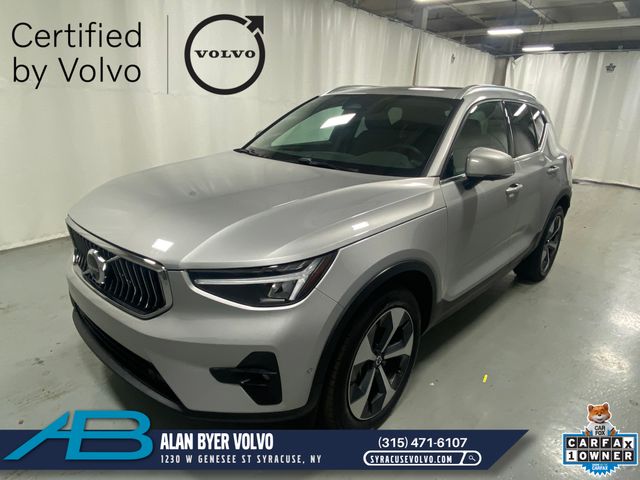 Silver Dawn Metallic 2025 Volvo XC40 B5 Plus Bright Theme AWD SUV / Crossover All-Wheel Drive Automatic