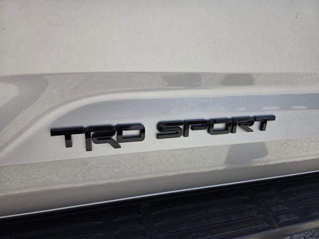 Used 2024  Toyota SR5 image 4