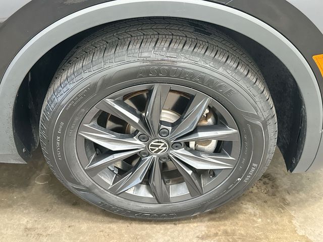 2024 Volkswagen Tiguan 2.0T SE Black at Sutliff Volkswagen