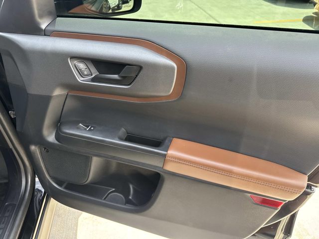 Used 2022 Black Ford Badlands image 13