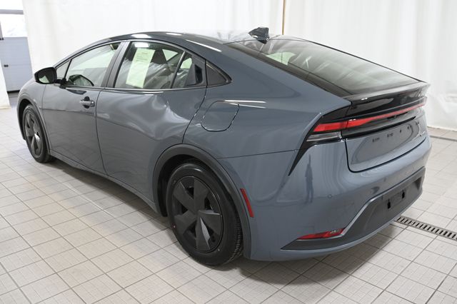 Used 2023 Gray Toyota LE image 10