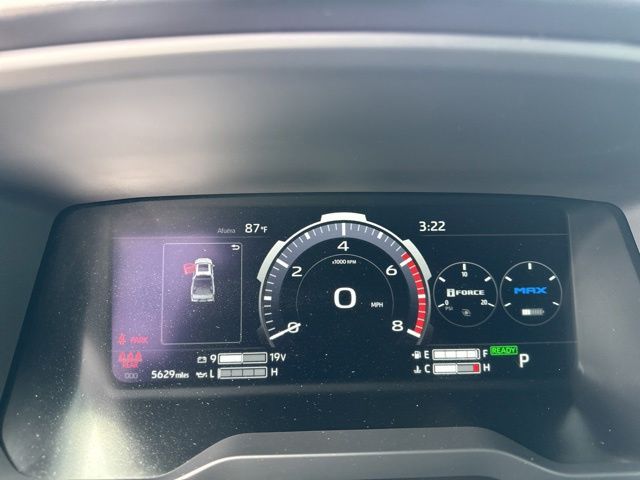 2026 Toyota Tundra Limited - Photo 18