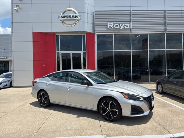 2024 Nissan Altima 2.5 SR Silver at Ross Downing Buick GMC