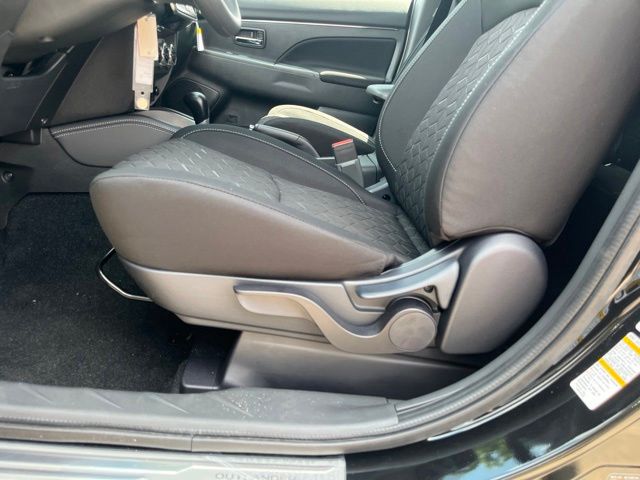 MitsubishiOutlander Sport14