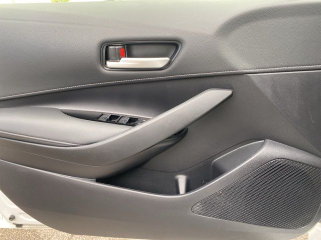 2024 Toyota Corolla Hatchback SE photo