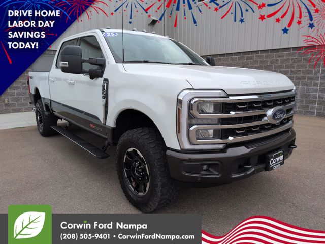  2025 Ford F-250 Super Duty King Ranch Crew Cab 4WD   