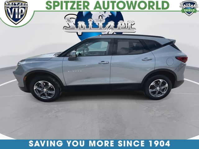 Used 2023 Gray Chevrolet LT image 5